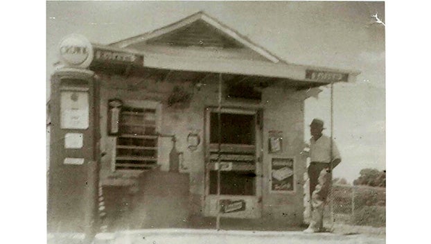 Brown County Historical Society restores vintage gas pumps