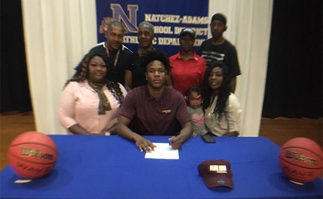 Kedarius Stampley signs to play collegiate basketball - Mississippi's