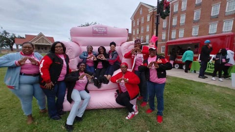 The Carolina Panthers waving the pink flag high in Week 5 to call attention  to #BreastCancerAwarenessMon…