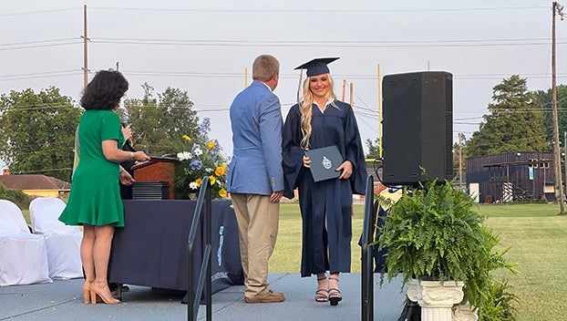 one-final-hurrah-delta-charter-graduates-25-students-mississippi-s