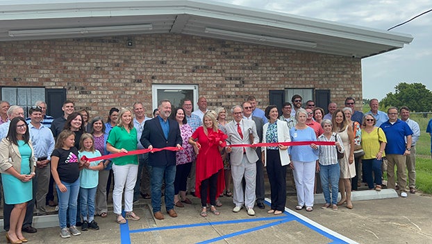 Free pregnancy center celebrates grand opening in Vidalia - Mississippi ...