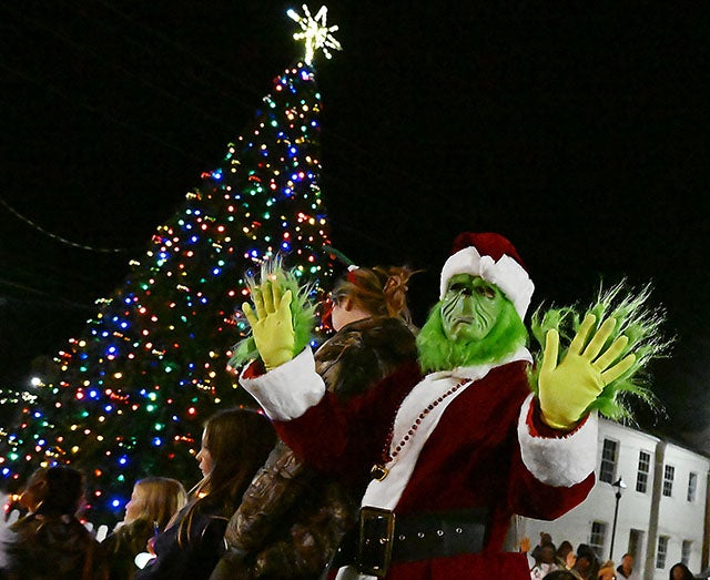 Gallery Natchez Christmas Parade packed with holiday joy for all ages